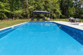 Oasis Near Charlottesville With Pool, Grill
